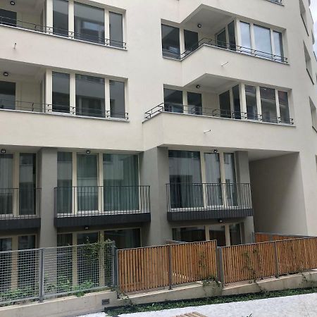 Luxury Apartment With Private Garden Πράγα Εξωτερικό φωτογραφία